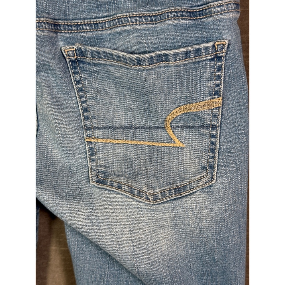 American Eagle Super Low Rise Jegging Light Wash Blue Denim Jeans Size 4 Short - Picture 14 of 16